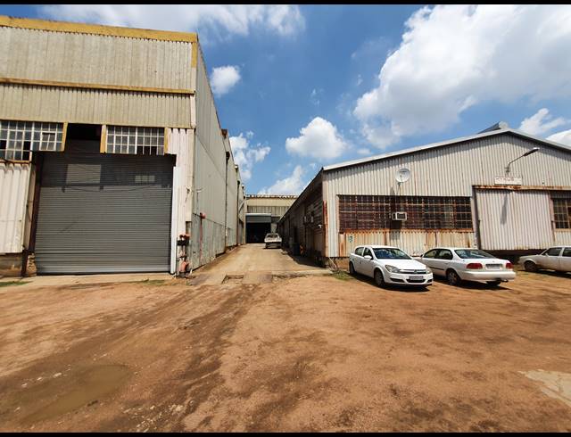 8,000M² FACTORY FOR SALE IN ALRODE